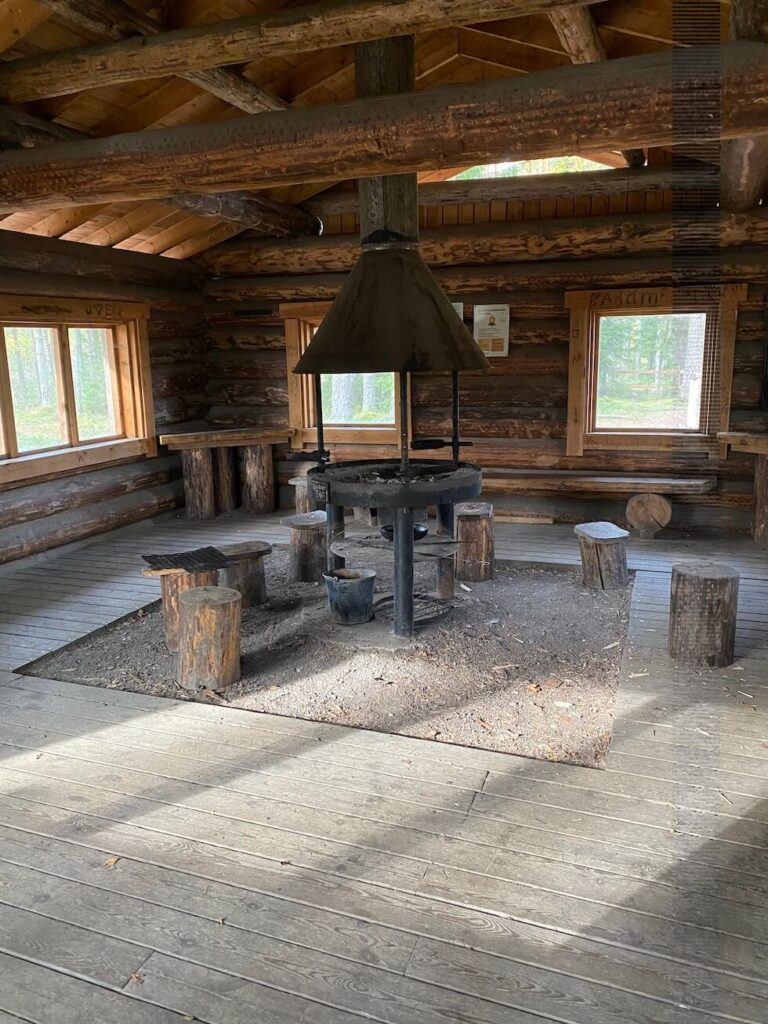 Seitsemisen kansallispuiston Grillikota